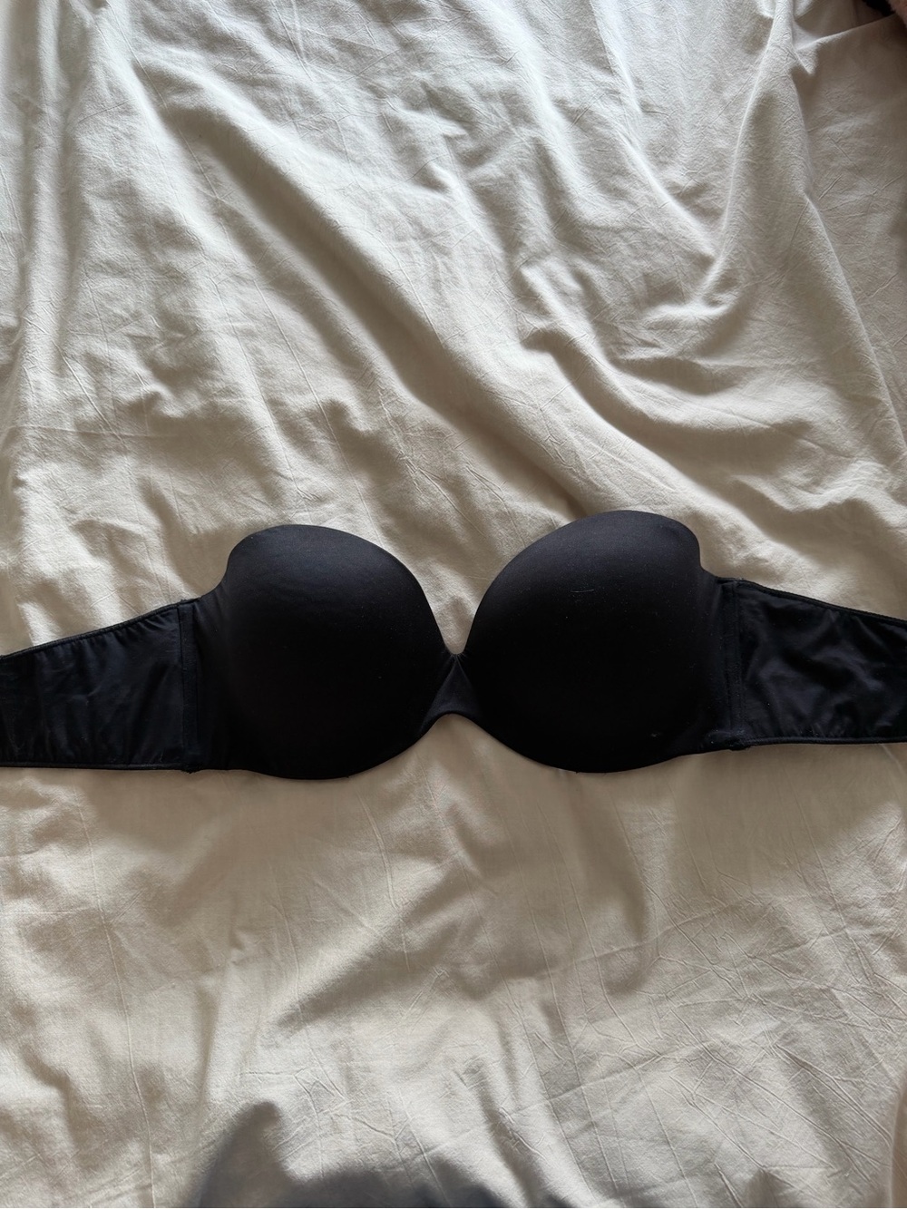 Strapless black bra 38C